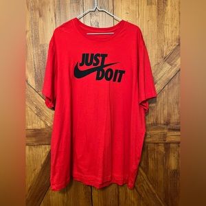 Nike T-shirt